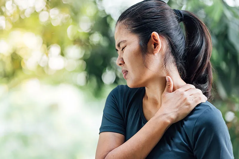 Teacher with a shoulder injury